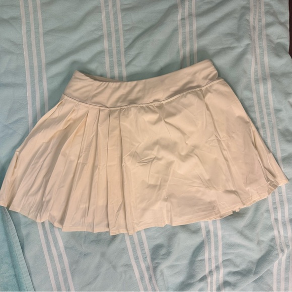 Crane Cream Skort - Picture 2 of 4